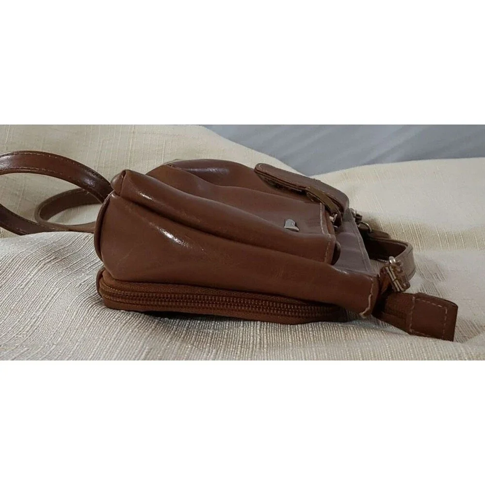 Minicci Faux Leather Medium Brown Crossbody Bag/Purse with Multiple Compartments